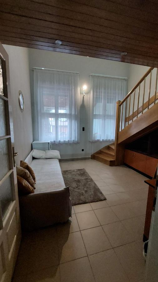 Family Apartman Дьюла Екстер'єр фото